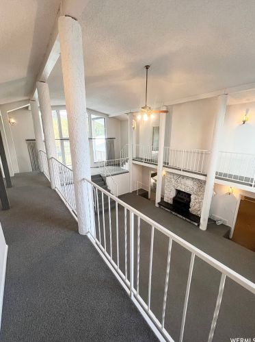 2137 Lorita Way, Sandy UT 84093-6489 exterior