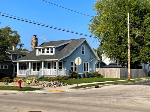 2133 10 St, Manitowoc WI 54220-6508 exterior