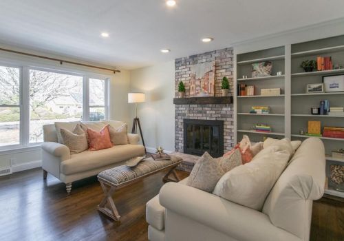 19 Quinnehtuk Rd, Springfield MA 01106-2911 exterior