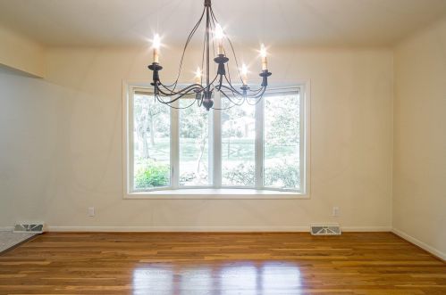 1136 Brewster Rd, Rochester MI 48309-1433 exterior