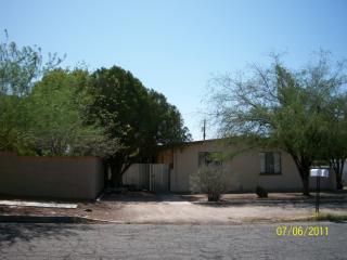 235 Norris Ave, Tucson AZ  85719-5635 exterior