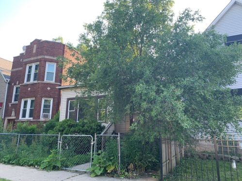 6710 Sangamon St, Chicago, IL 60621-1826