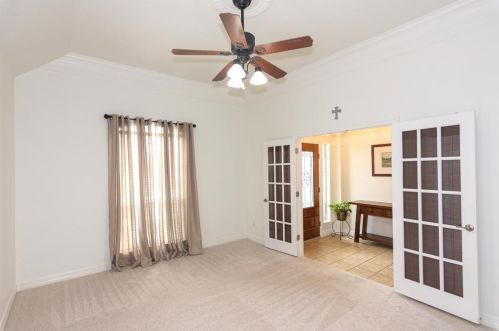 12504 Emerald Oaks Dr, Austin, TX 78739-4837