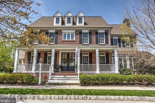 1416 Banner Dr, Lancaster, PA 17601-4580