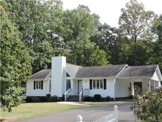 131 Benjamin Ct, Roxboro, NC 27573-5854