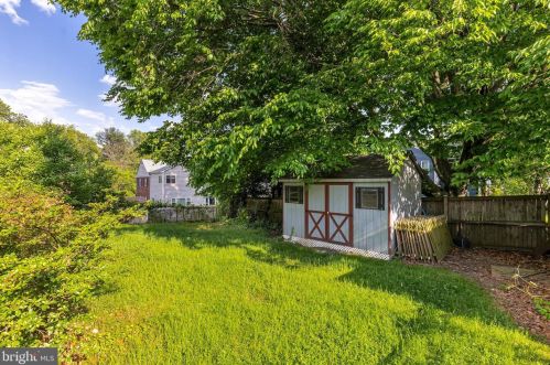 1602 Brisbane St, Silver Spring MD 20902-4039 exterior