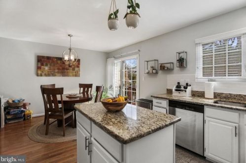 3907 Elbert Ave, Alexandria VA 22305-2045 exterior