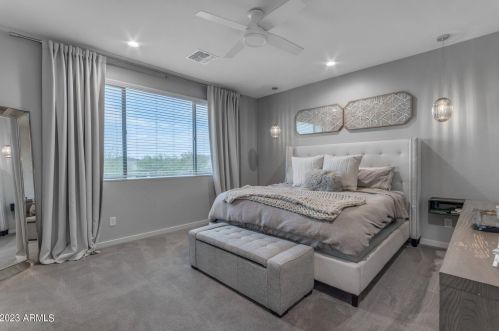 22034 28 Pl, Phoenix AZ 85008-4702 exterior