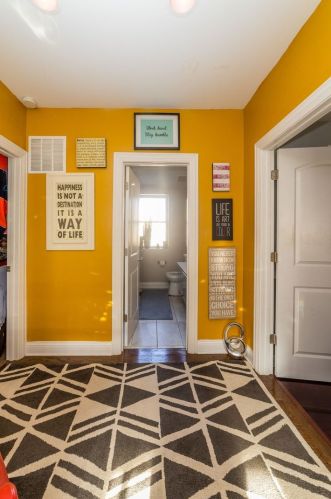 7350 Bennett Ave, Chicago IL 60649-4621 exterior