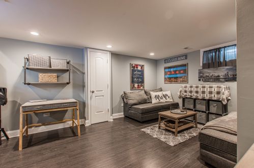 2242 15 Ave, Broadview IL 60155-4006 exterior