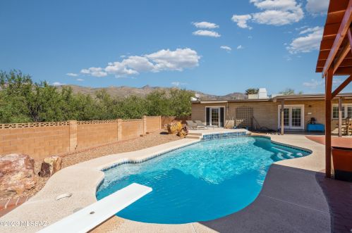 4531 Avenida Del Conejo, Tucson AZ  85749-8758 exterior