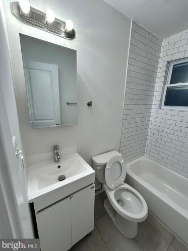 58 Galveston Pl, Washington DC 20032-2049 exterior