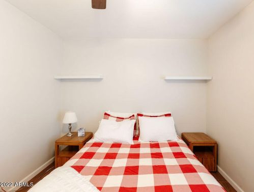 2335 Fairmount Ave, Phoenix AZ 85016-6718 exterior