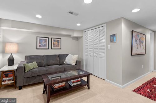 1147 Abbey Pl, Washington DC exterior