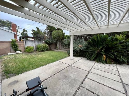 4260 Porter Ave, Fullerton CA 92833-3457 exterior