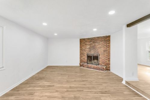 1 Ridgecrest Dr, Pittsburgh, PA 15235-4500