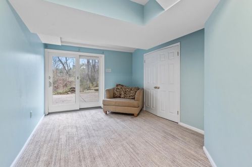 250 Chapel Ridge Rd, Pittsburgh PA  15238-1832 exterior