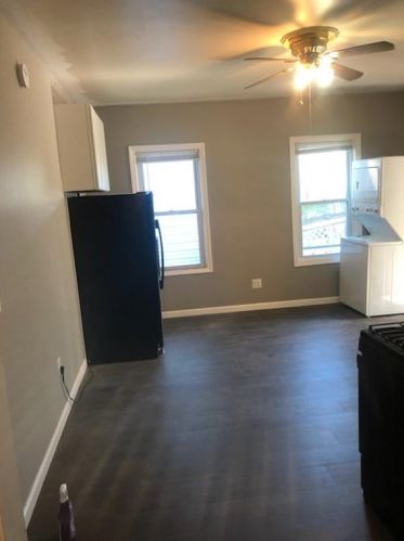 212 1 Ave, Woonsocket RI 02895-4001 exterior