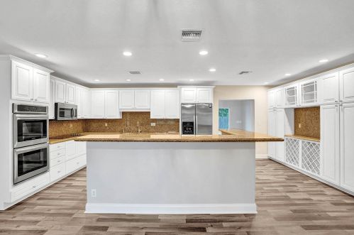 277 12th St, Boca Raton FL  33432-7170 exterior