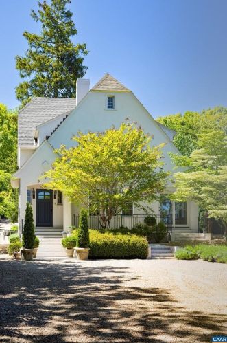 1106 Augusta St, Staunton, VA 24401-3221