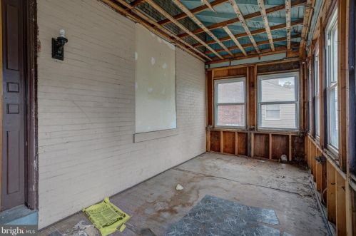 21 Wl Ave, Manor PA 19036-1303 exterior