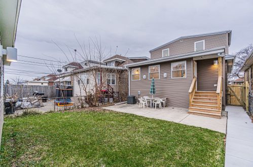 2905 77th Ave, Chicago IL  60707-1108 exterior