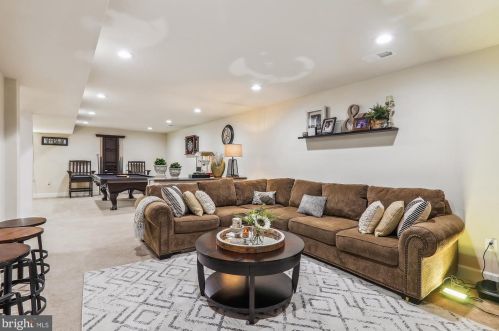 7741 Water St, Fulton MD 20759-2558 exterior