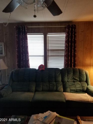 1705 Charleston Ave, Phoenix AZ 85023-1218 exterior