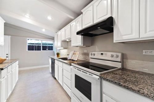 1724 Ravenwood Dr, Concord, CA 94520-2907