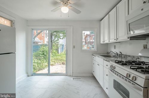 3 Walnut St, Pottstown PA 19464-5418 exterior