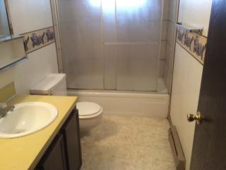 19412 Burnside St, Portland OR  97233-5820 exterior