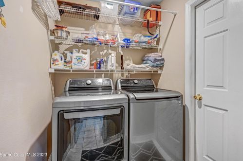 285 Northgrove Dr, Merritt Island FL 32953-7959 exterior