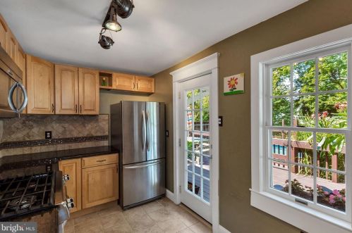 317 Graisbury Ave, Camden NJ 08106-2056 exterior