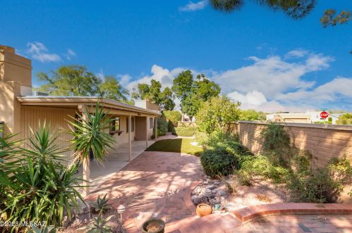 8952 Seneca St, Tucson AZ 85716-3200 exterior