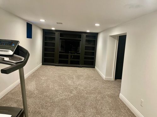 757 Dale Ave, Meskegon MI 49442-5539 exterior