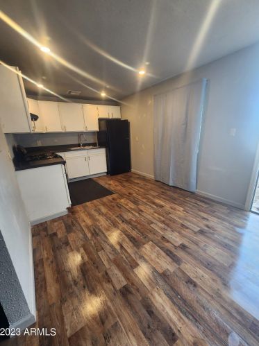 5644 42nd Dr, Phoenix AZ  85041-4114 exterior