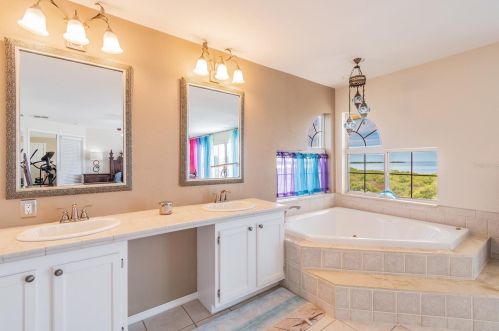 13435 Starfish Dr, Port Richey FL  34667-7606 exterior