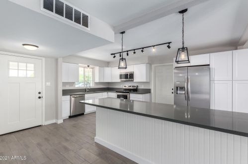 700 Oakland St, Chandler AZ  85225-4794 exterior