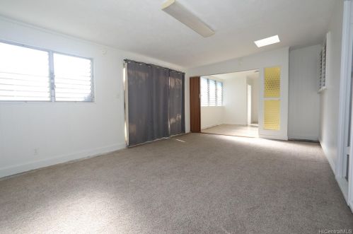 435 Kaumakani St, Honolulu HI 96825-2208 exterior