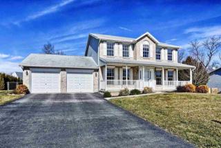 196 Jasmine Dr, Hanover, PA 17331-3477