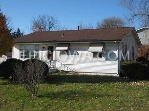 3300 Bowling St, Cedar Rapids IA  52404-4234 exterior