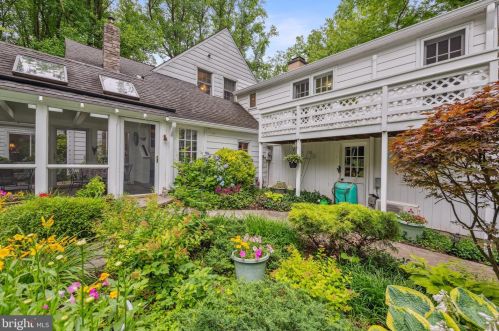 34 Long Dr, Trenton NJ 08648-2714 exterior