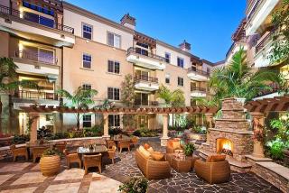 130 Sepulveda Blvd, Los Angeles CA  90049-0024 exterior