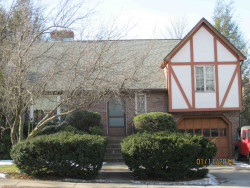 245 Waltham St, Newton, MA 02465-1738