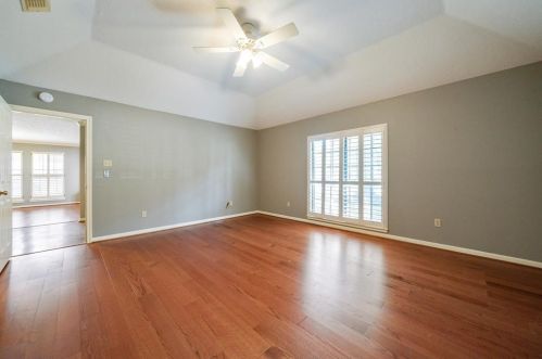 2706 Frst Gdn Dr, Humble TX 77345-1418 exterior