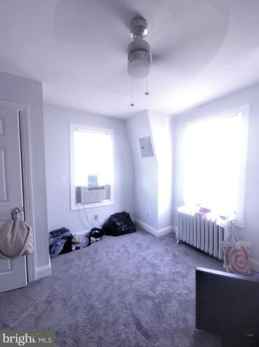 1124 Fillmore St, Philadelphia PA 19124-2927 exterior