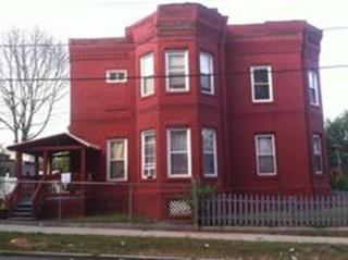 285 Walnut St, Holyoke, MA 01040-4204