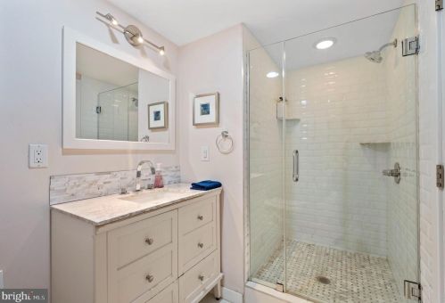 1303 Hope St, Philadelphia PA 19122-3231 exterior