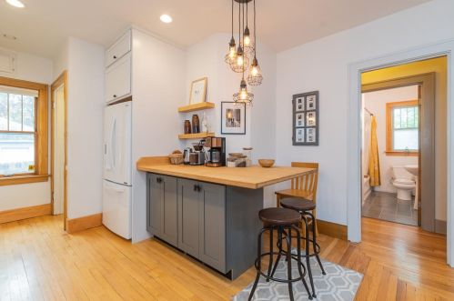 1513 Main St, Kalamazoo MI 49006-3104 exterior