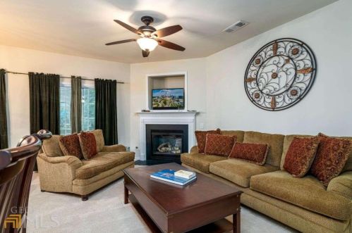 2753 Keystone Ave, Lithonia GA exterior